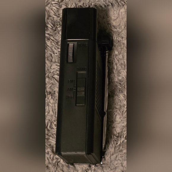 *Vintage*Sony FM/AM Radio ICF-P26 MSRP:$78 - Picture 3 of 6